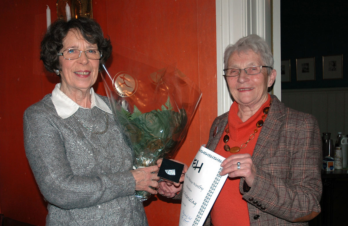 Kari Westbye æresmedlem i Fet Historielag